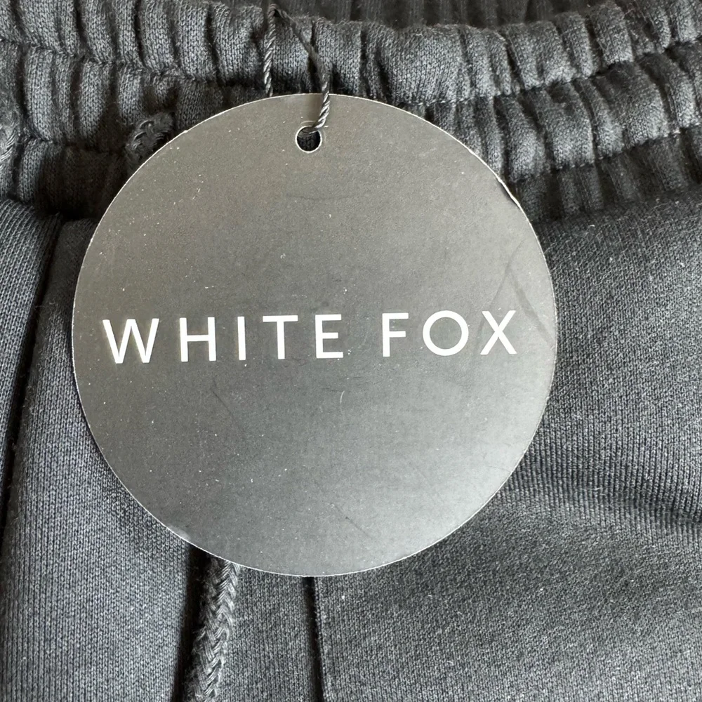 White Fox shorts NWT - Picture 5 of 5